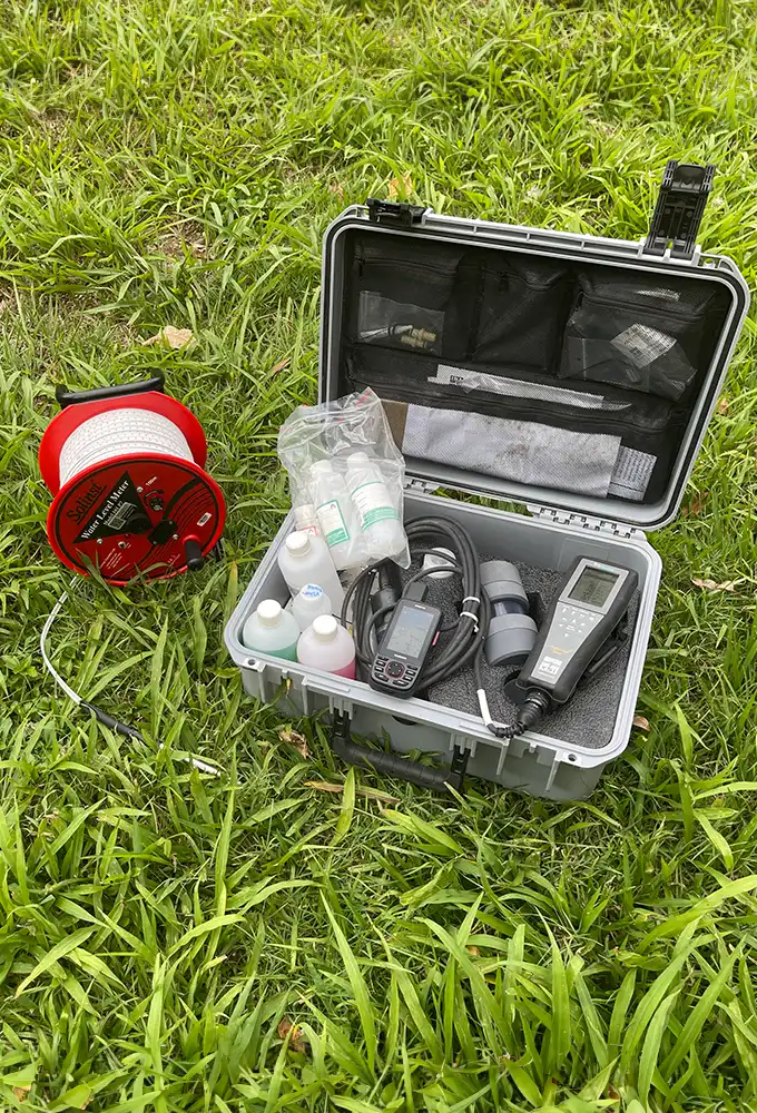 Groundwater Quality and Hydrochemistry Services 2 Groundwater Quality and Hydrochemistry Services Ground and Water